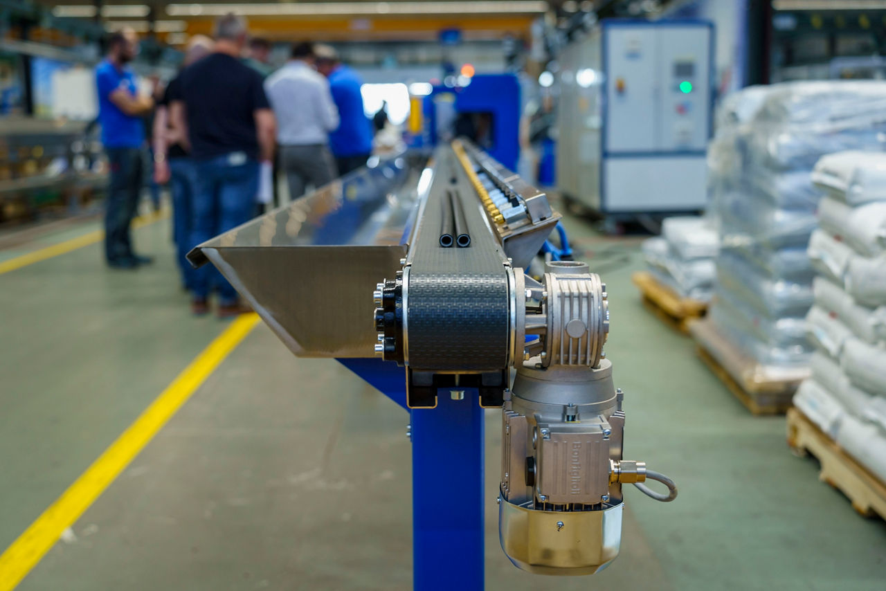 Coolant Hose Production, made with Teknor Apex Sarlink TPV